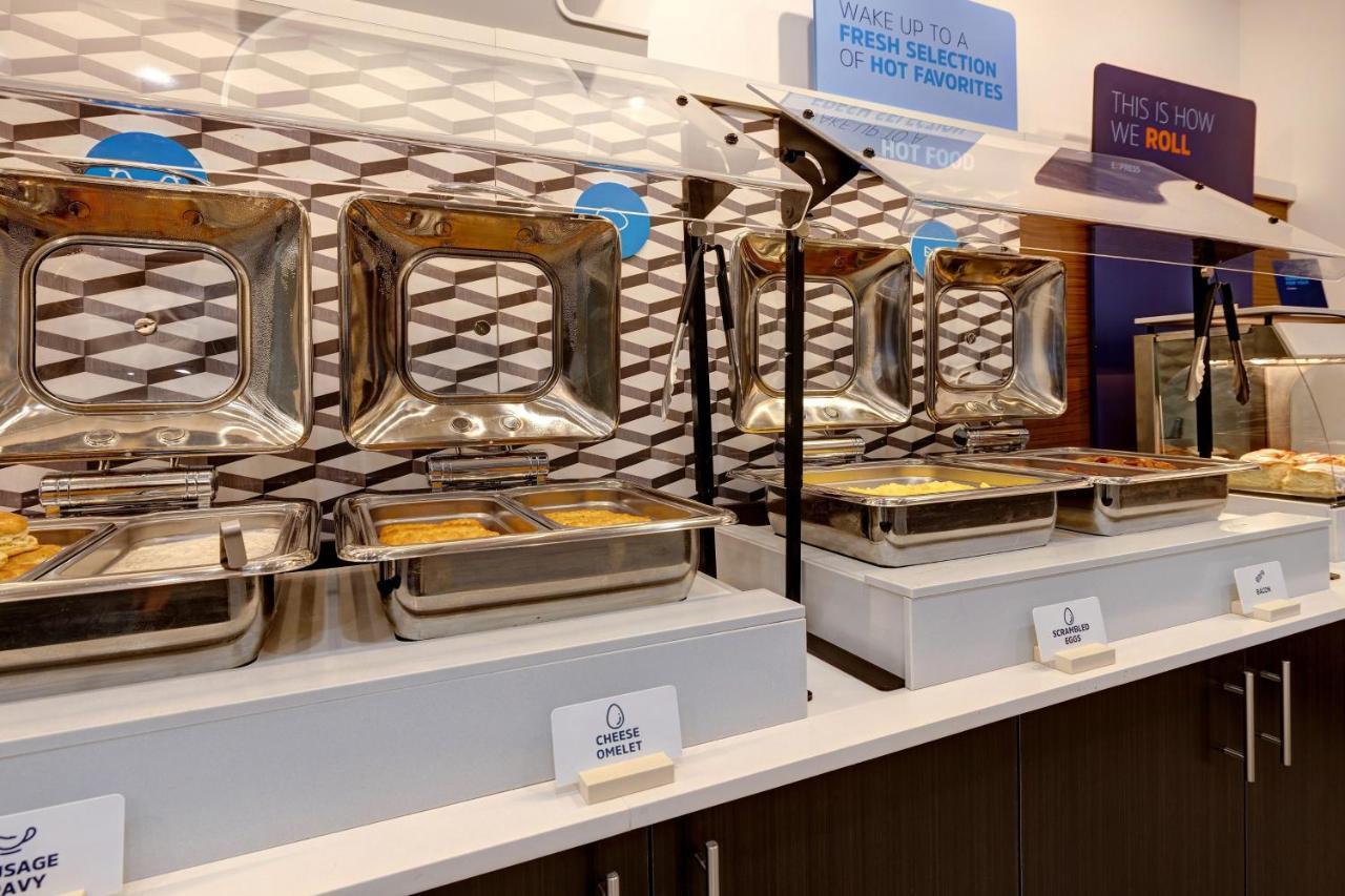 Holiday Inn Express & Suites - Ann Arbor - University South By Ihg Extérieur photo