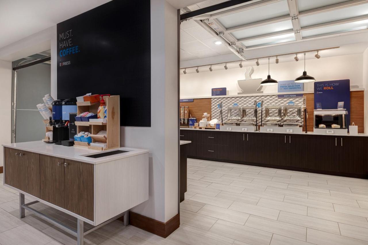 Holiday Inn Express & Suites - Ann Arbor - University South By Ihg Extérieur photo