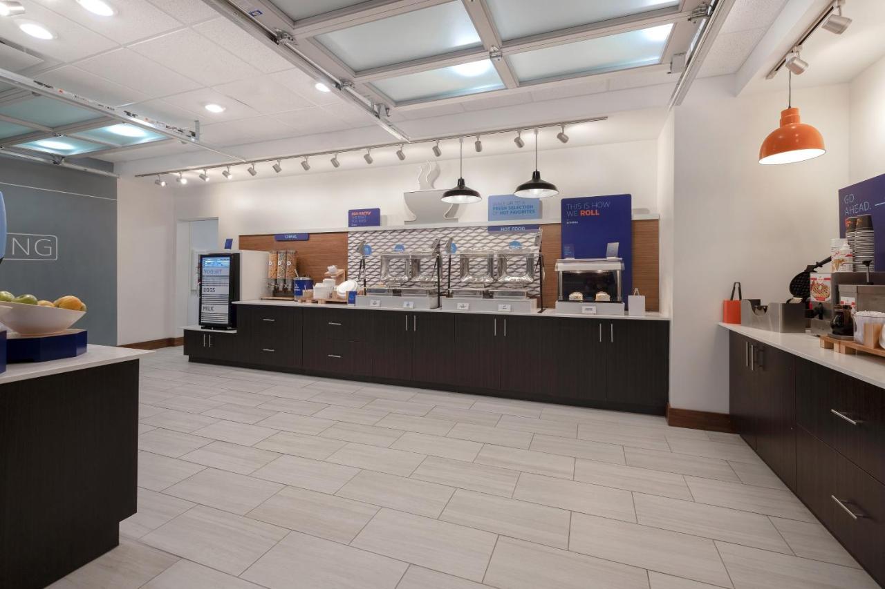 Holiday Inn Express & Suites - Ann Arbor - University South By Ihg Extérieur photo